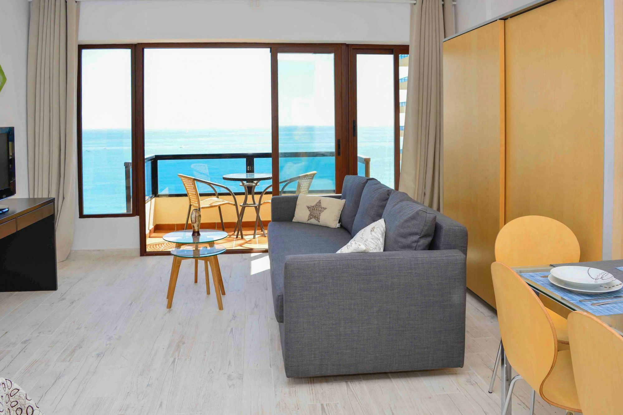 Aloha Playa Benalmadena Canovas ภายนอก รูปภาพ