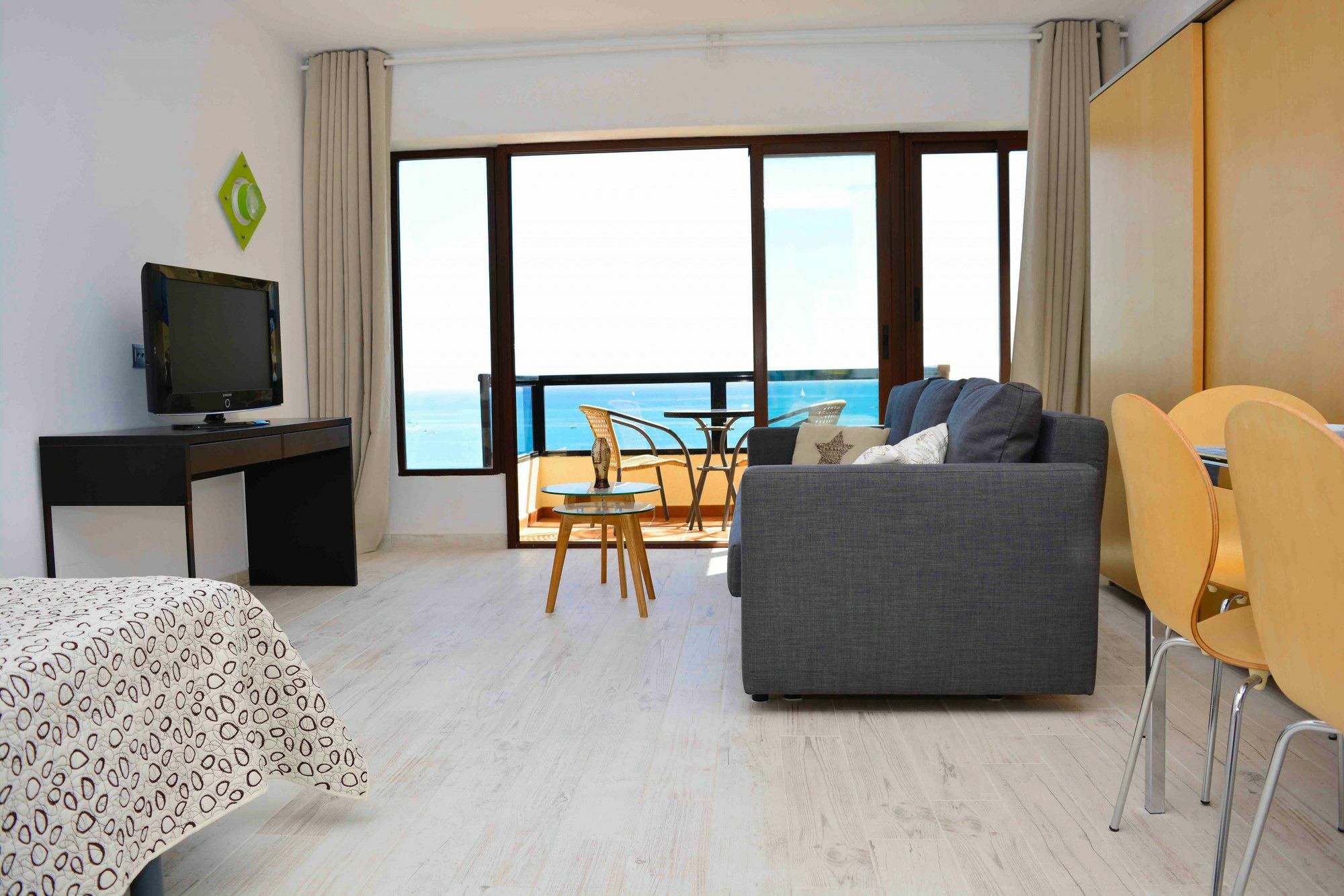 Aloha Playa Benalmadena Canovas ภายนอก รูปภาพ